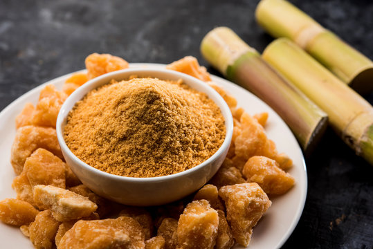 Traditional Sugarcane Jaggery Smooth liquid jaggery, perfect for sweets, desserts, and healthy beverages, rich traditional taste.